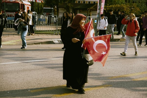 Comment choisir sa plateforme de crowdfunding pour investir judicieusement