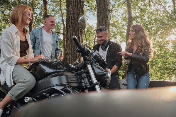Connectés par la passion : les rencontres entre motards